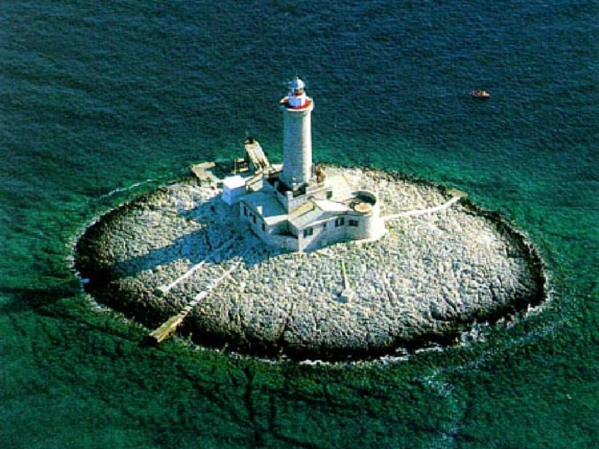Beach House Ive With Jacuzzi, Pool, Playground And Bbq In An Olive Grove With A Beach, Pomer - Istria Εξωτερικό φωτογραφία