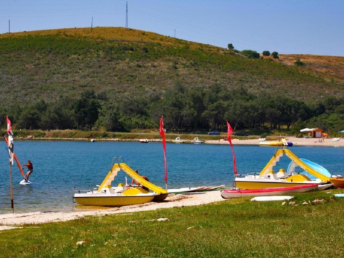 Beach House Ive With Jacuzzi, Pool, Playground And Bbq In An Olive Grove With A Beach, Pomer - Istria Εξωτερικό φωτογραφία