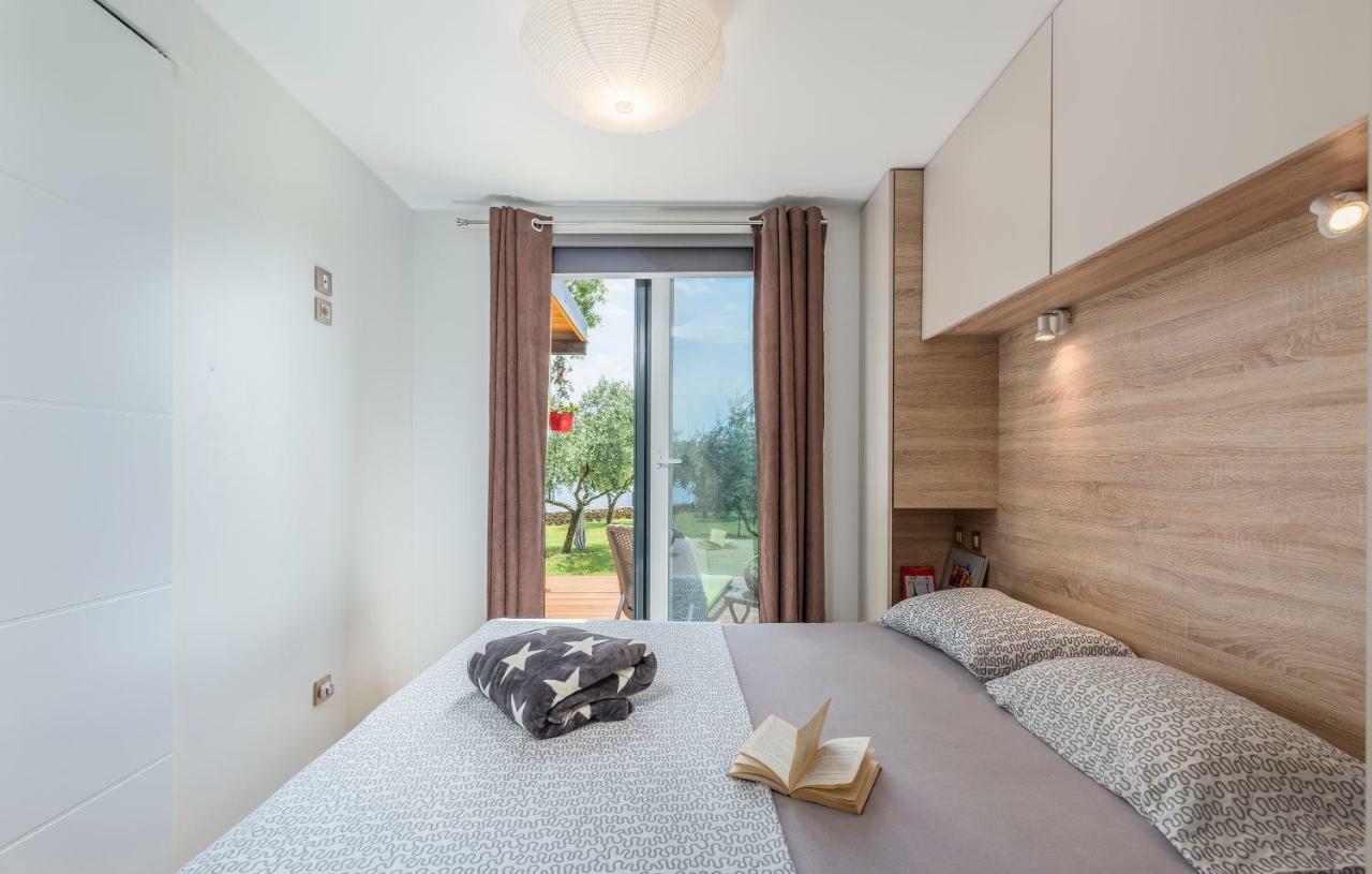 Beach House Ive With Jacuzzi, Pool, Playground And Bbq In An Olive Grove With A Beach, Pomer - Istria Εξωτερικό φωτογραφία