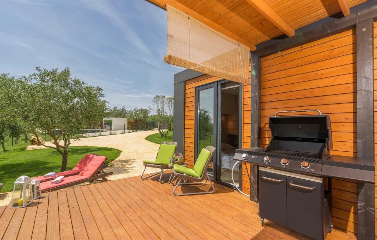 Beach House Ive With Jacuzzi, Pool, Playground And Bbq In An Olive Grove With A Beach, Pomer - Istria Εξωτερικό φωτογραφία