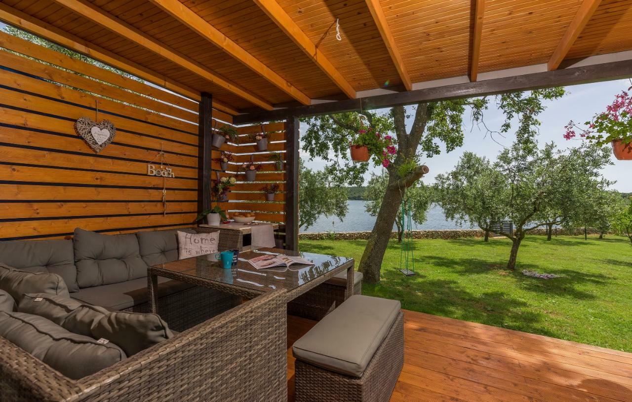 Beach House Ive With Jacuzzi, Pool, Playground And Bbq In An Olive Grove With A Beach, Pomer - Istria Εξωτερικό φωτογραφία
